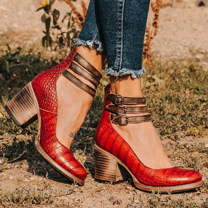 CORA | ELEGANT VINTAGE LOOK PUMPS